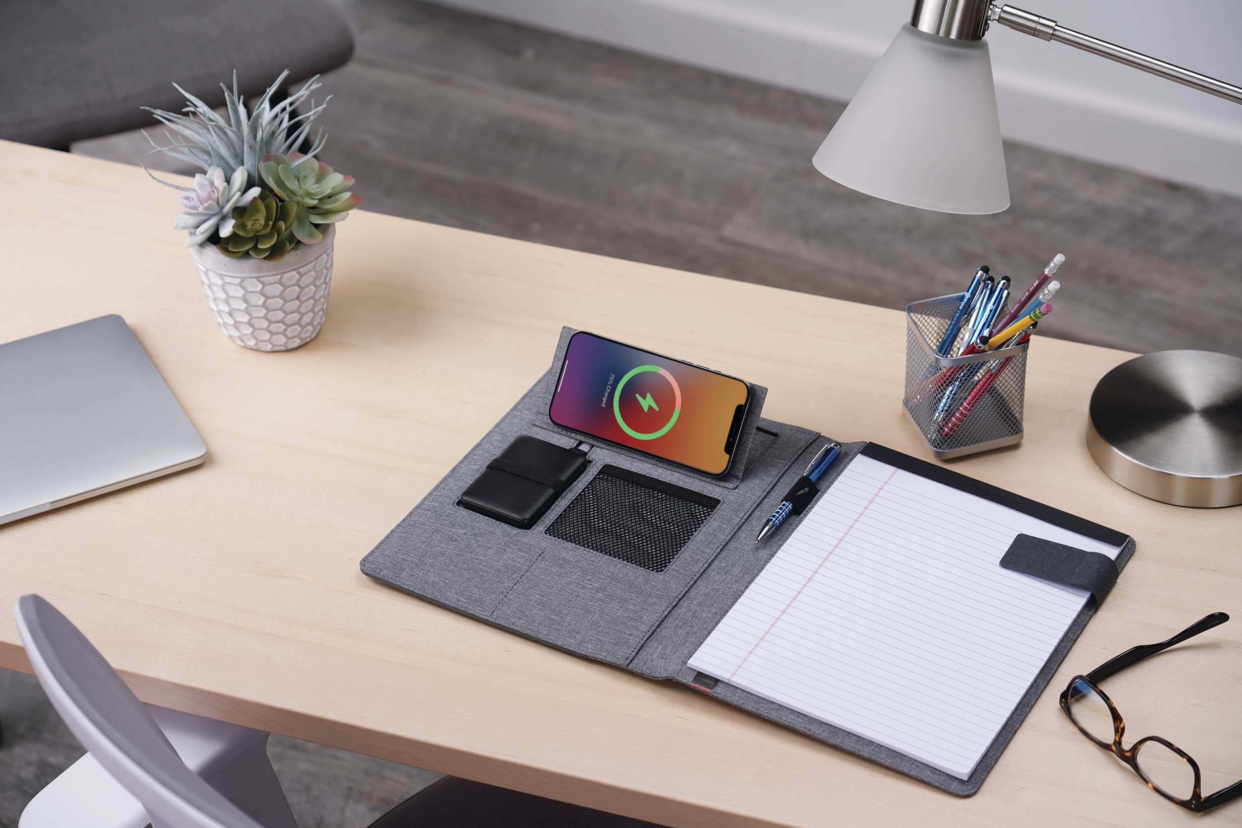 Reclaim RPET 5000 mAh Wireless Charging Writing Pad with FSC® Mix Paper - Image 4