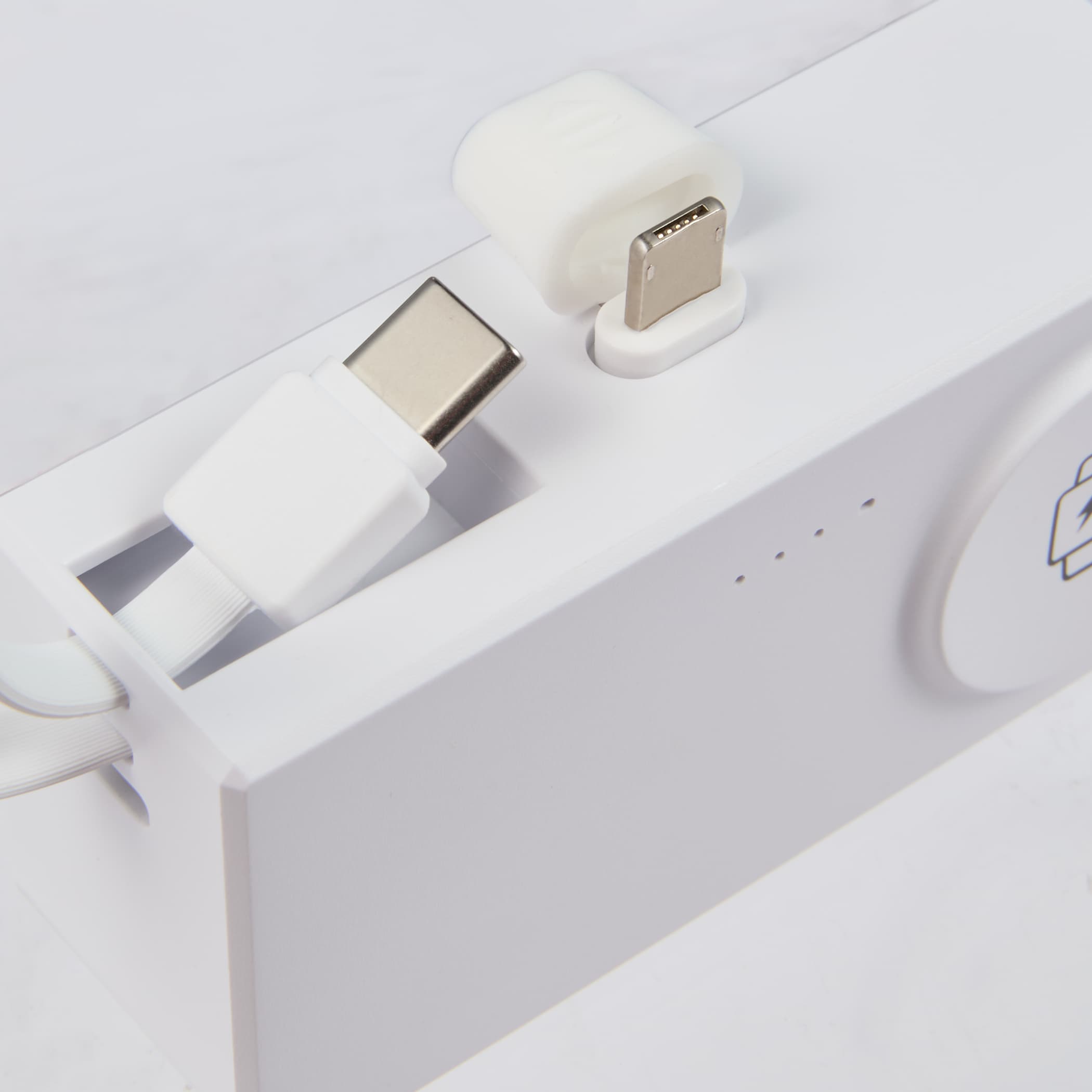 Hue Plus 5000 mAh Power Bank with Watch Charger - Image 8