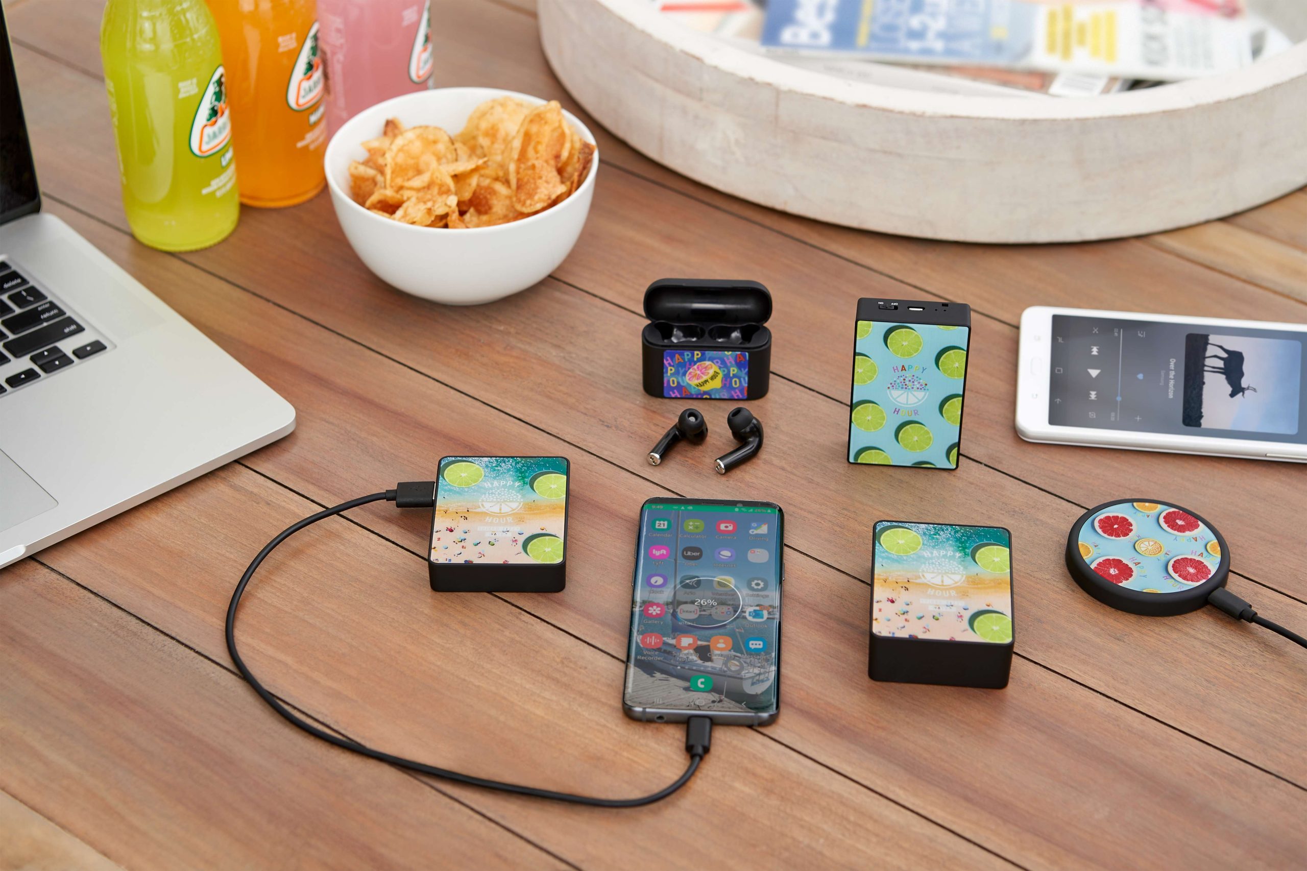 The Looking Glass Wireless Charging Pad - Image 8