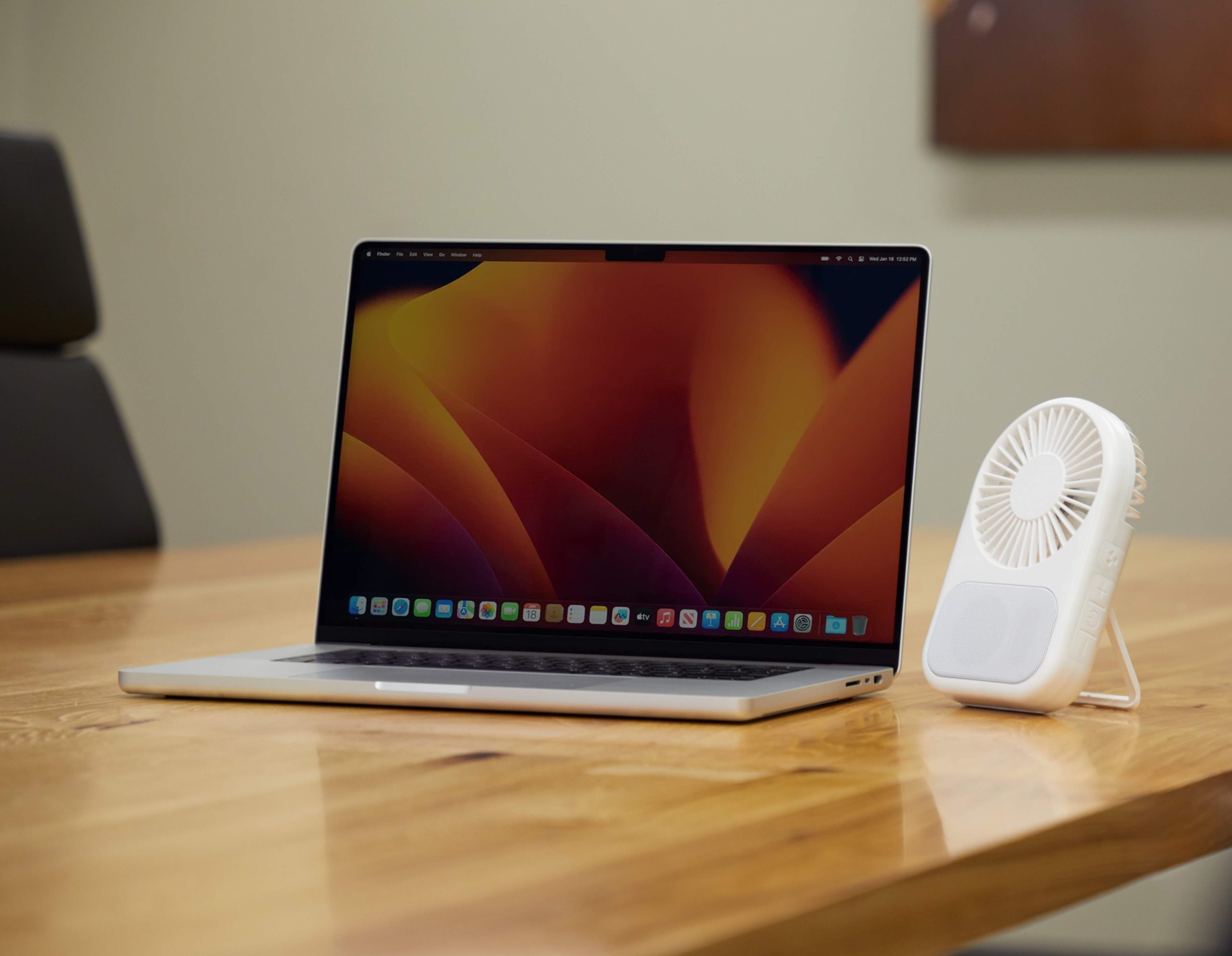 Audio Breeze Desktop Fan with Bluetooth Speaker - Image 12