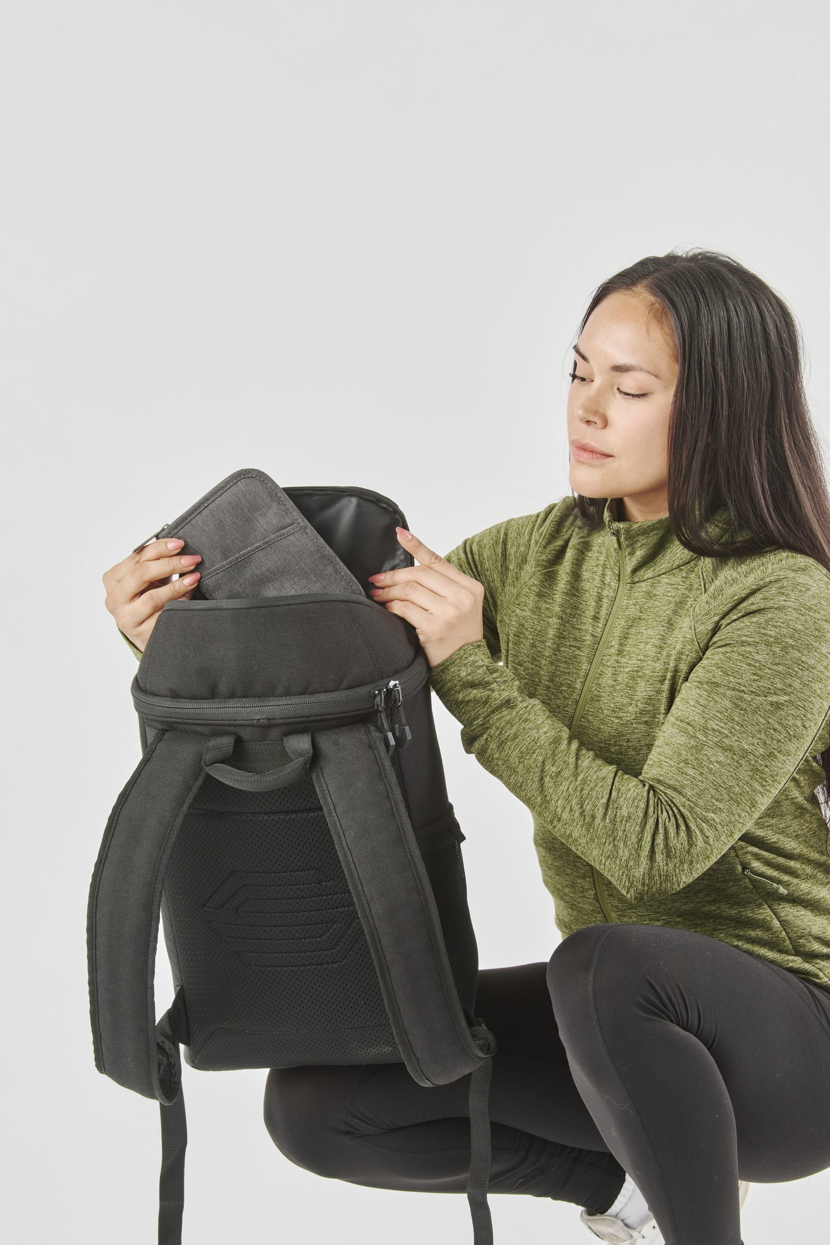 Aquarius 24 Cooler Backpack - Image 13