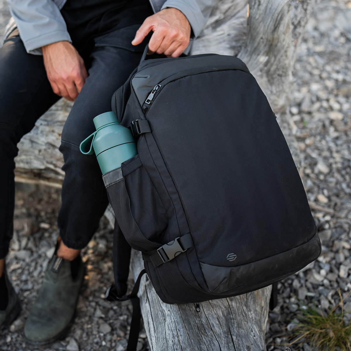 Hudson Travel Backpack 24 - Image 12