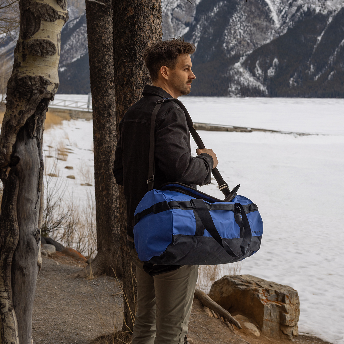 Nautilus Waterproof Duffel 35 - Image 32