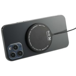 Alternative view of MagClick™ Fast Wireless Charging Pad