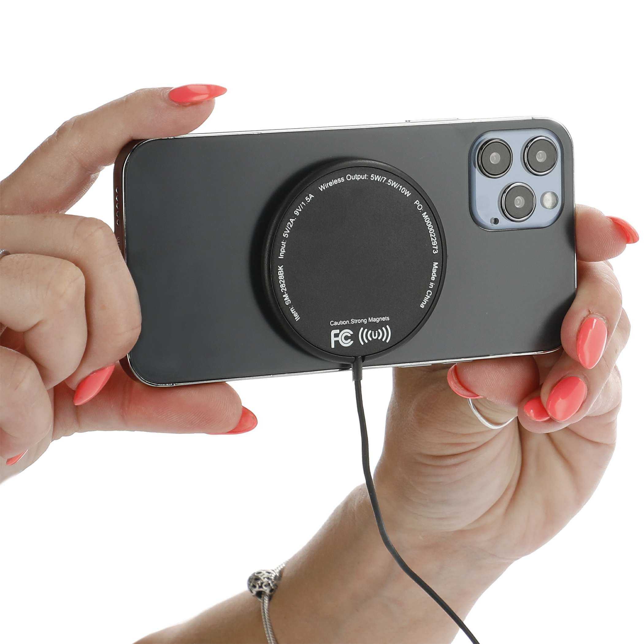 MagClick™ Fast Wireless Charging Pad - Image 3