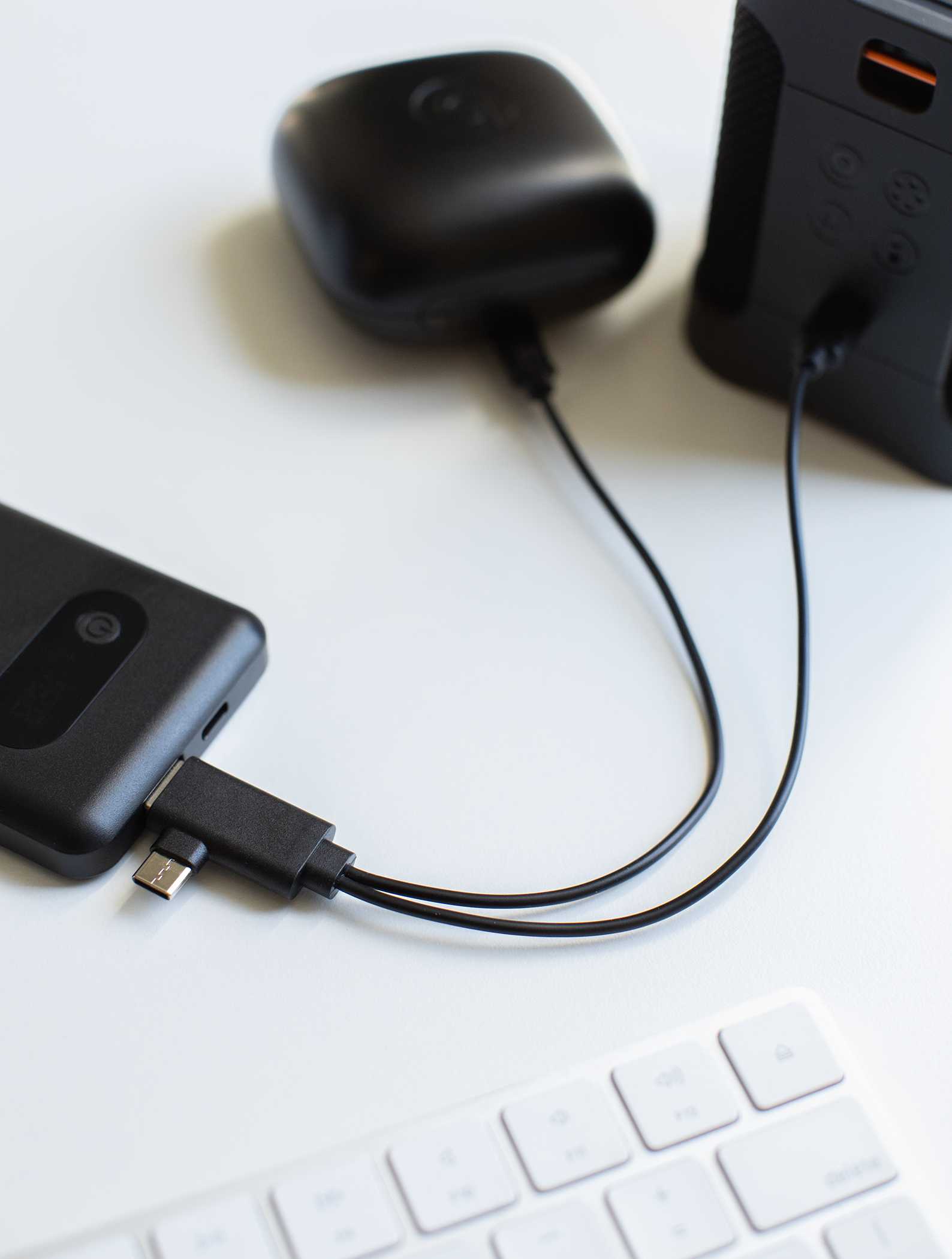 5-in-1 Recycled Charging Cable - Image 5