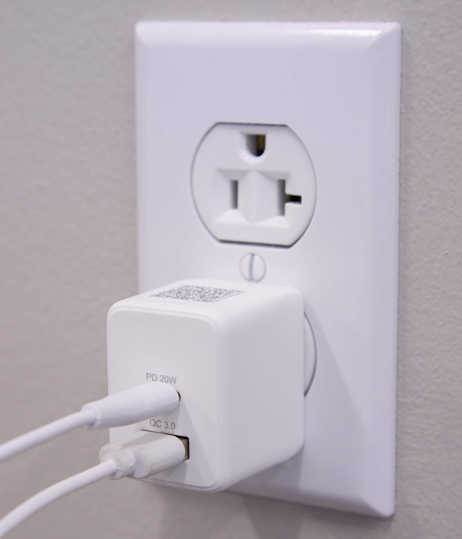ETL Listed 20W Dual USB-A and C Wall Charger - Image 6