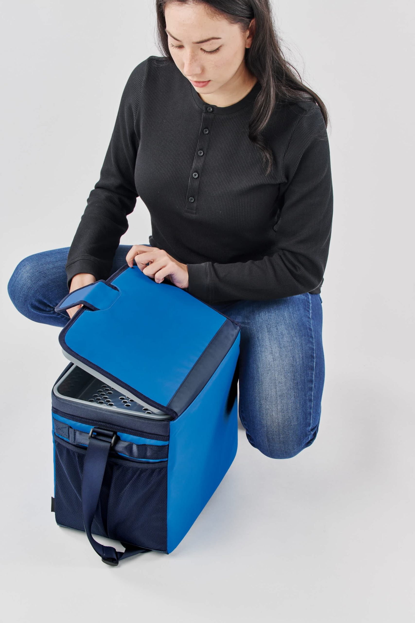 Magellan Cooler Bag 30 Can - Image 7
